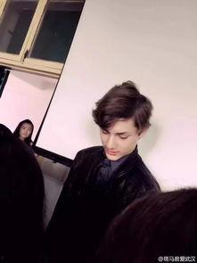 刘恋最新爆料微博,揭秘娱乐圈不为人知的幕后故事 第1张 刘恋最新爆料微博,揭秘娱乐圈不为人知的幕后故事 第1张